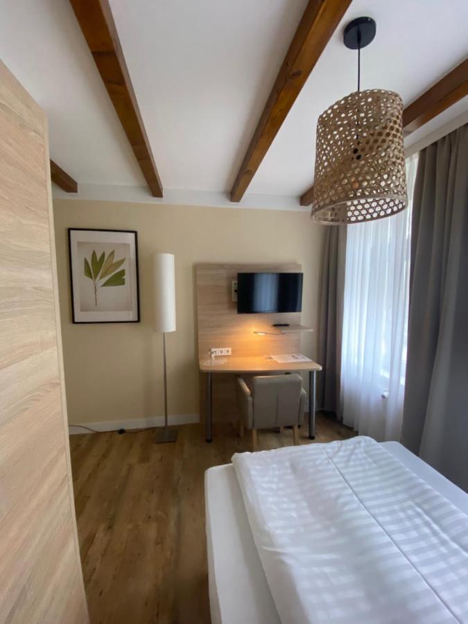 Hotel Sankt Georg Neubrandenburg Bagian luar foto